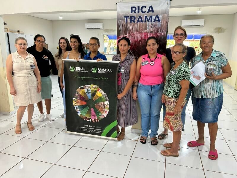 Imagem de compartilhamento para o artigo Prefeitura, Senar e Sindicato Rural capacitam alunas com curso gratuito de amigurumi para geração de renda em Costa Rica da MS Todo dia